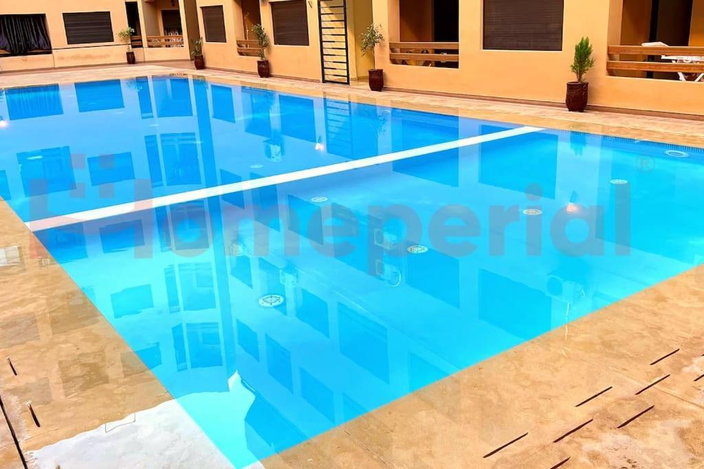 Homeperial Premium Studio With Pool & Balcony Appartement